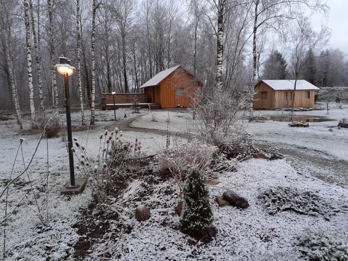 Hueueru Puhkemajad Guest House Huuru Exterior photo